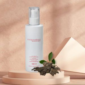 La Loción pHotencial Compositum, es un impulsor de la desqueratinización, por lo que efectúa una acción exfoliante contínua y natural, que favorece la secreción natural glandular, regulando su función equilibrante.